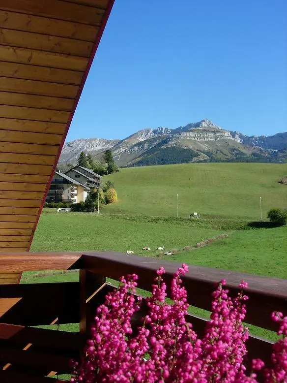 Haut De Chalet 6 P Villard De Lans Apartment